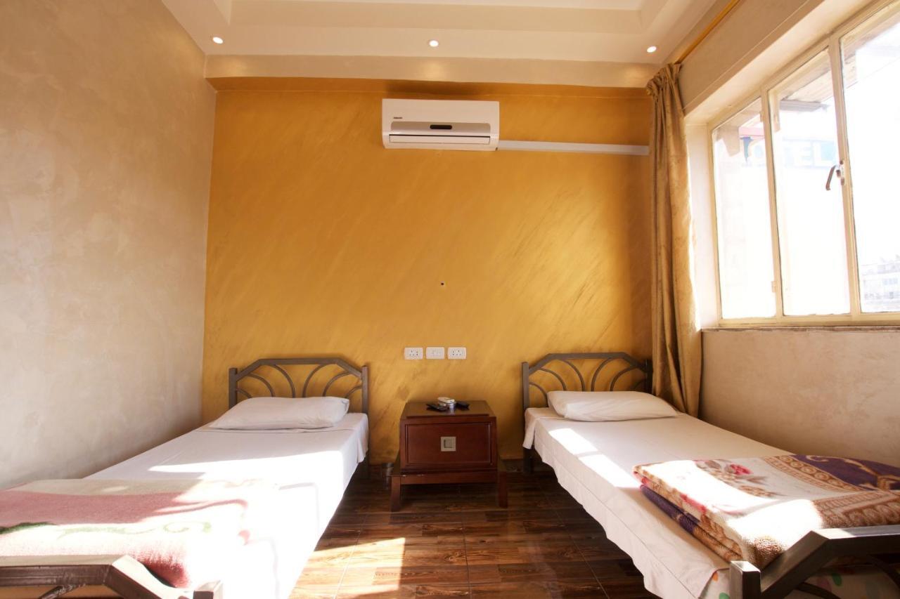 Erasmus Student House By Sunrise Hostel Amman Luaran gambar